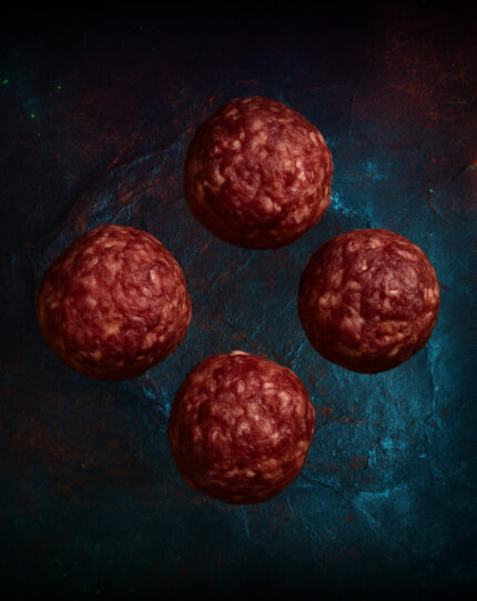 Smashburger-Patties (10×100 g) vom Rind der Färse aus Pommern, auf einem Grill Thomas Rogenmoser | Berlin – Reichweite & Sichtbarkeit für kreative Marken aus Food, Design & Lifestyle